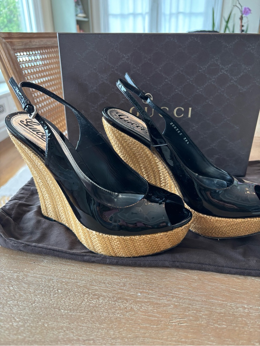 Gucci Black Patent Leather Raffia Wedge Slingback Sandals